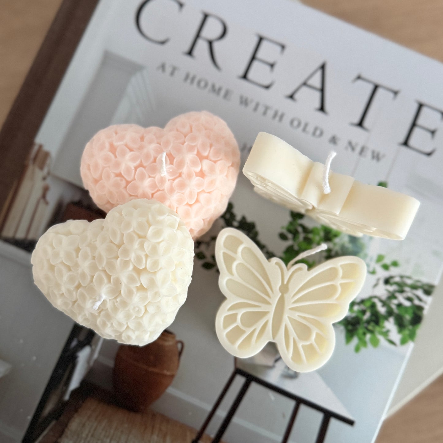 Heart Floral Detailed Candle