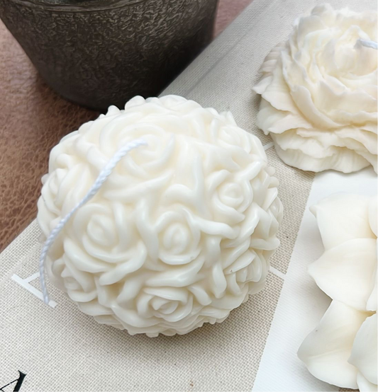 Ball of Roses Candle