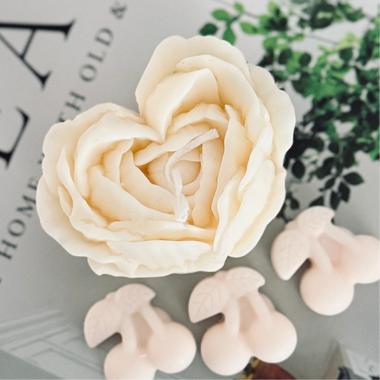 Heart Petal Candle