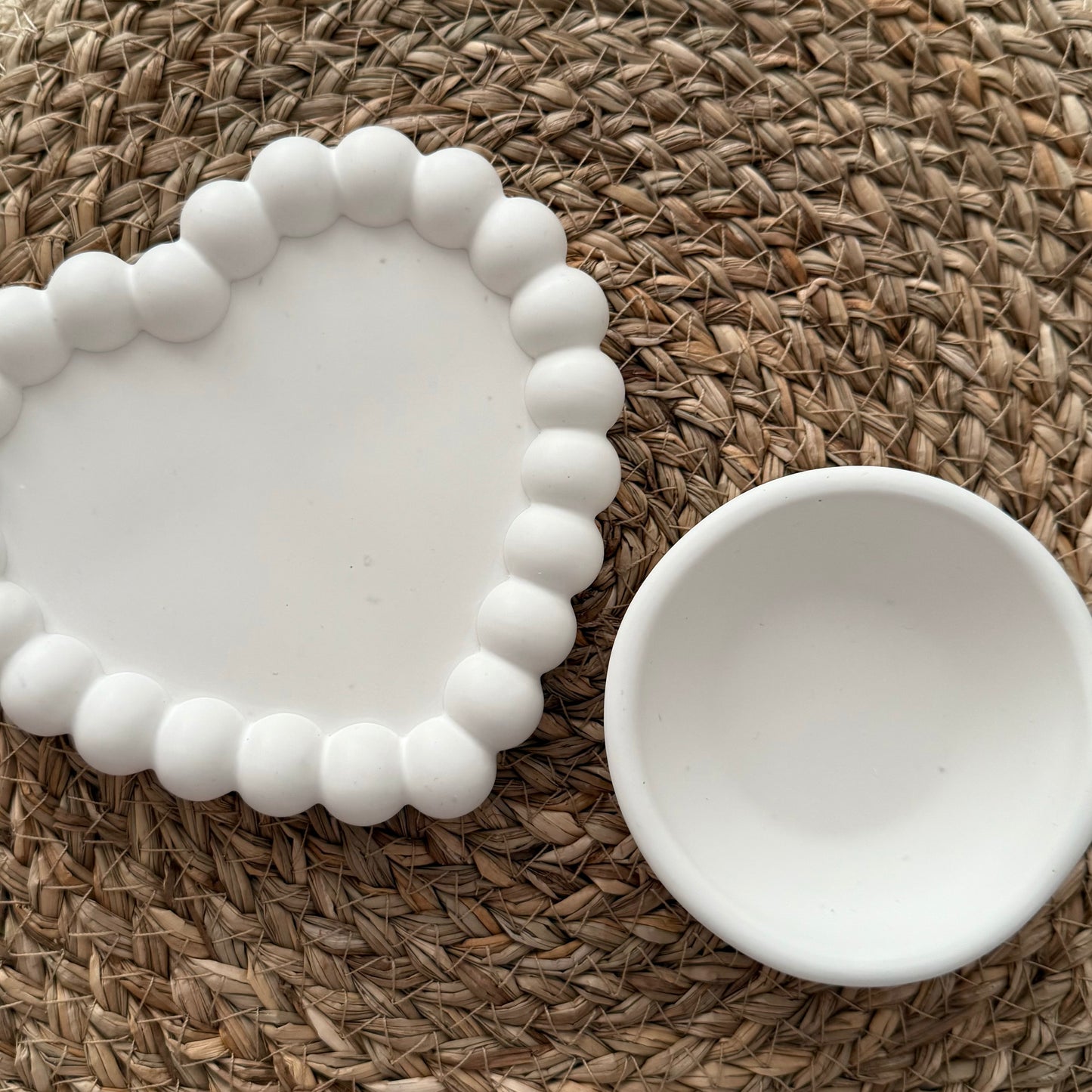 White Heart Bobble Jesmonite Candle Plate/Trinket