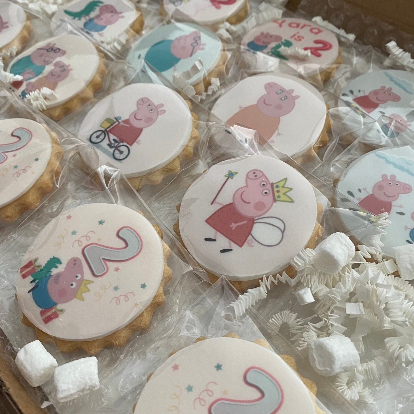 Peppa Pig cookie for a themed birthday party, 2nd birthday party peppa pig