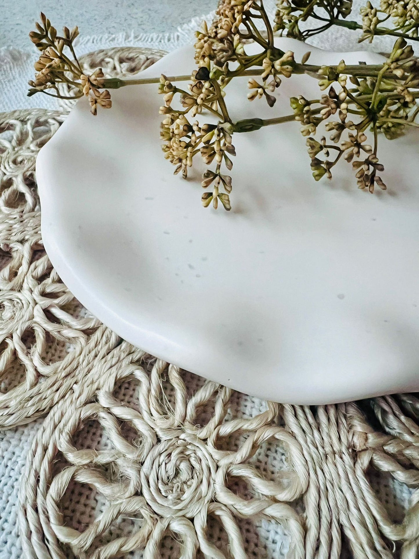 Round Wavy Decorative Tray