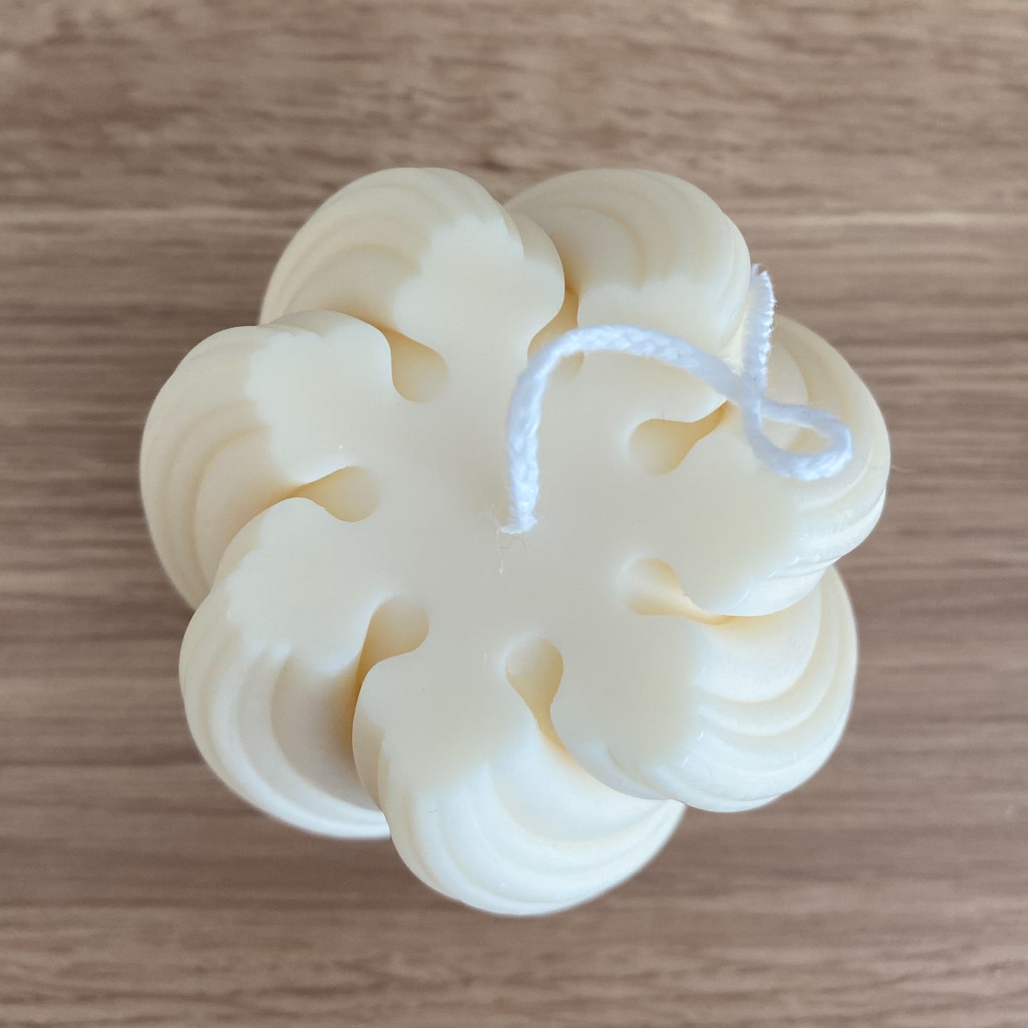 Wavy Swirl Candle