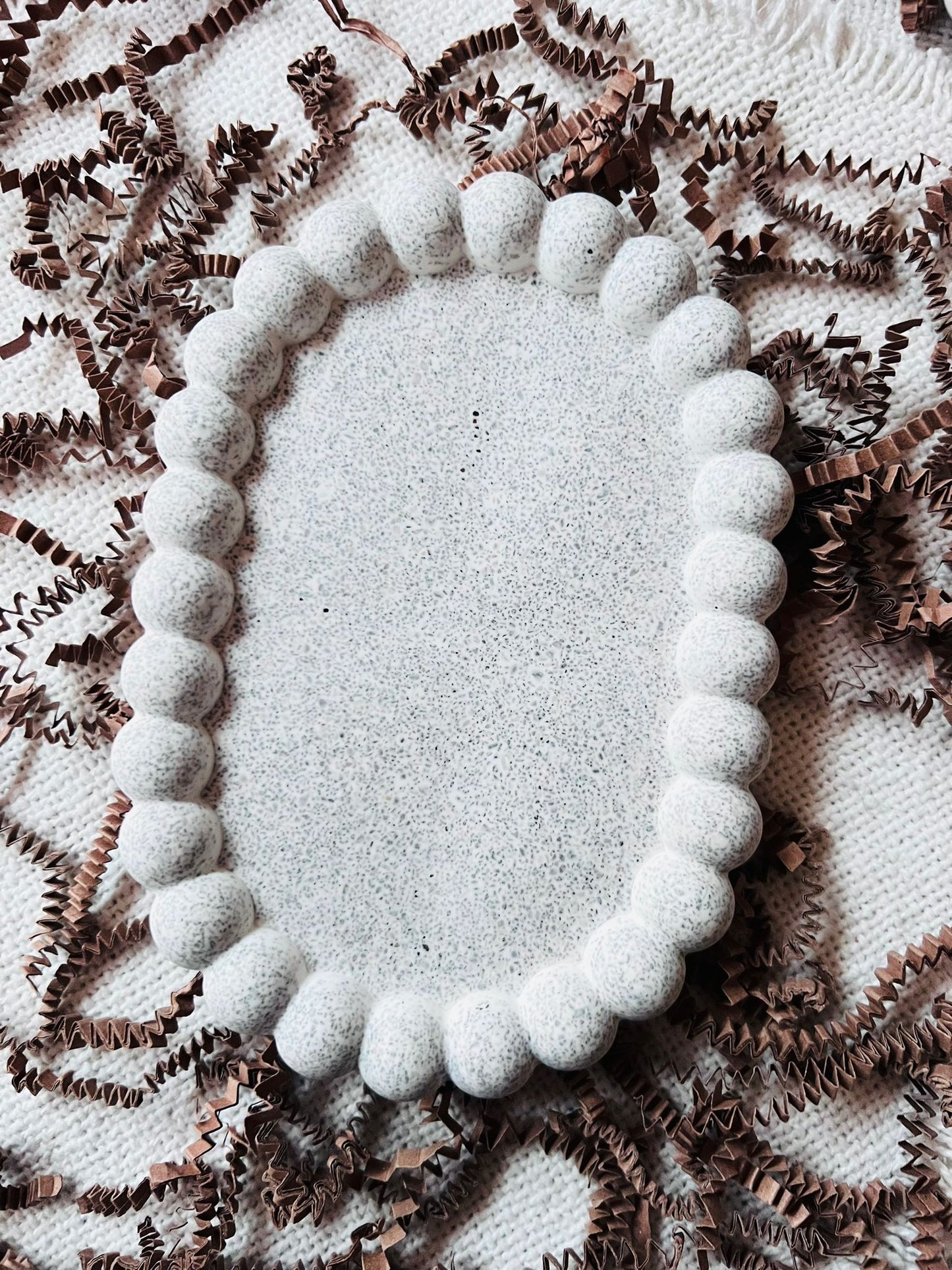 Oval Bobble Tray | Candle Plate